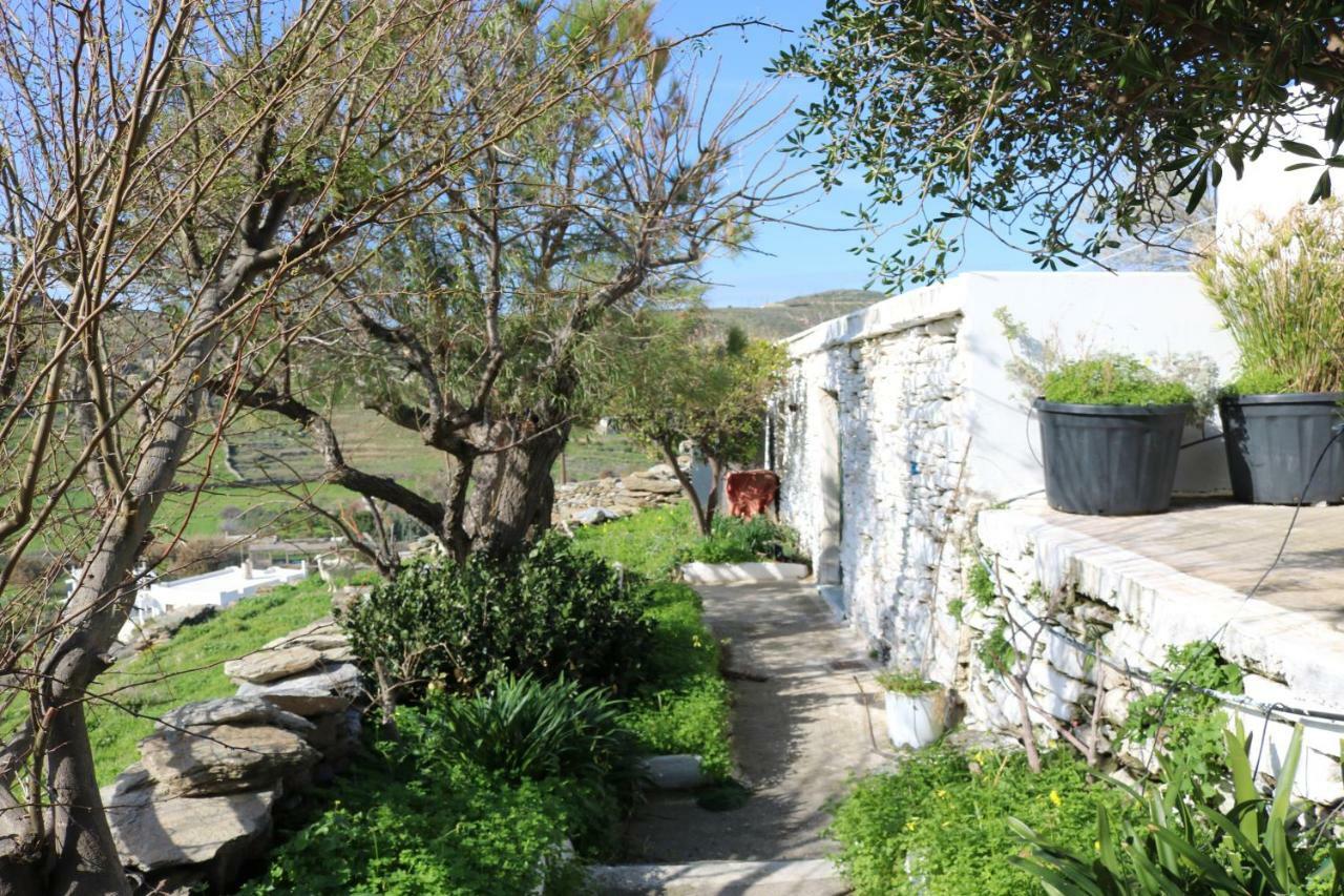 Avgoustis' Stone House Villa Otziás Exterior foto